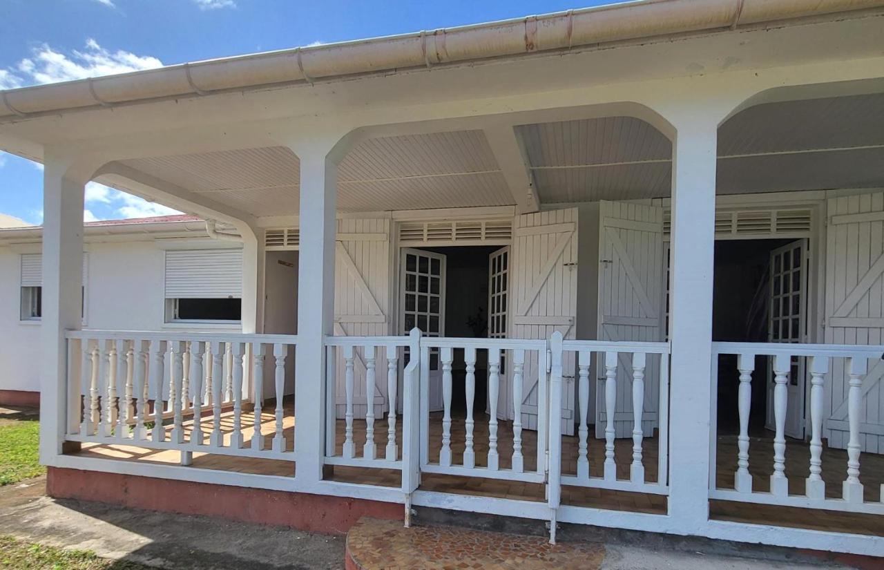 Villa Majorelia Vieux-Habitants Luaran gambar